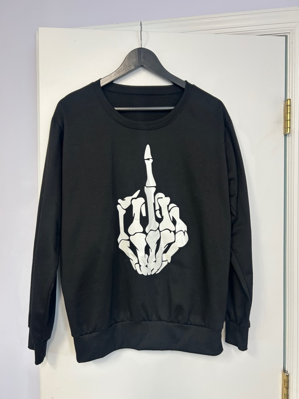 Black Skeleton Middle Finger Graphic Sweatshirt - Unbranded